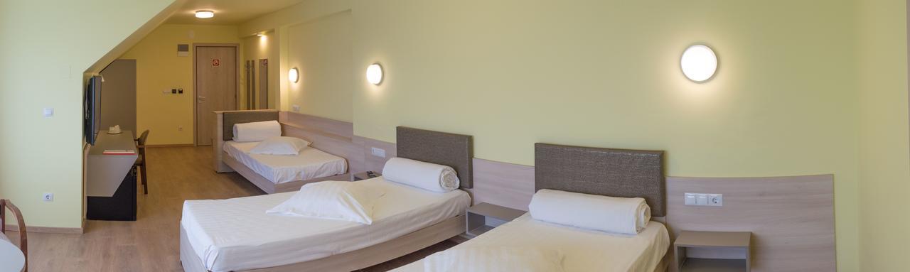 Vila Rosa 2 Hotell Cluj-Napoca Exteriör bild