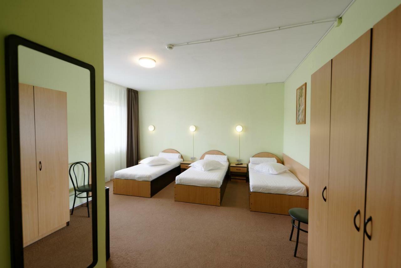 Vila Rosa 2 Hotell Cluj-Napoca Exteriör bild